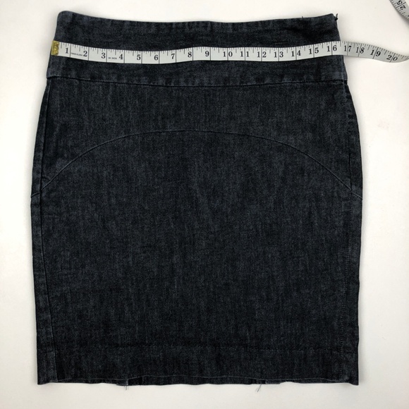 GAP Jean Skirt - Picture 2 of 5
